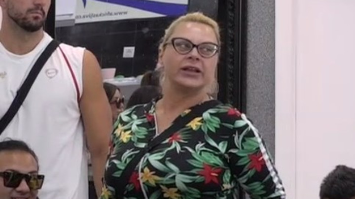 СТАНИЈА ПРЕБЛЕДЕЛА! Марија Кулић оплела по Владимиру: ти за мене ниси никакав мушкарац, једва чекам да уђе он! (ВИДЕО)